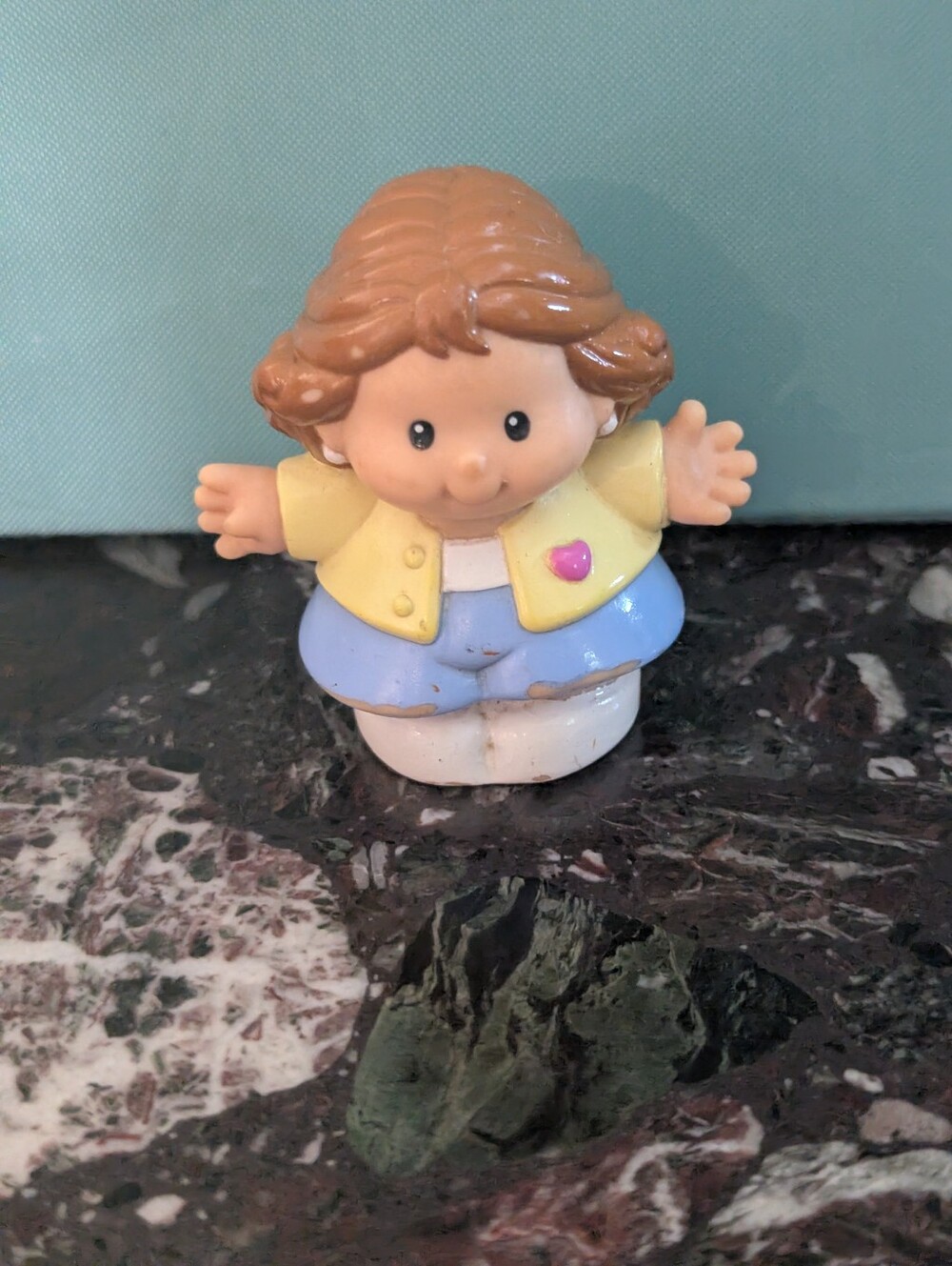 Little People - Yellow & Blue Mom Figurine Toy